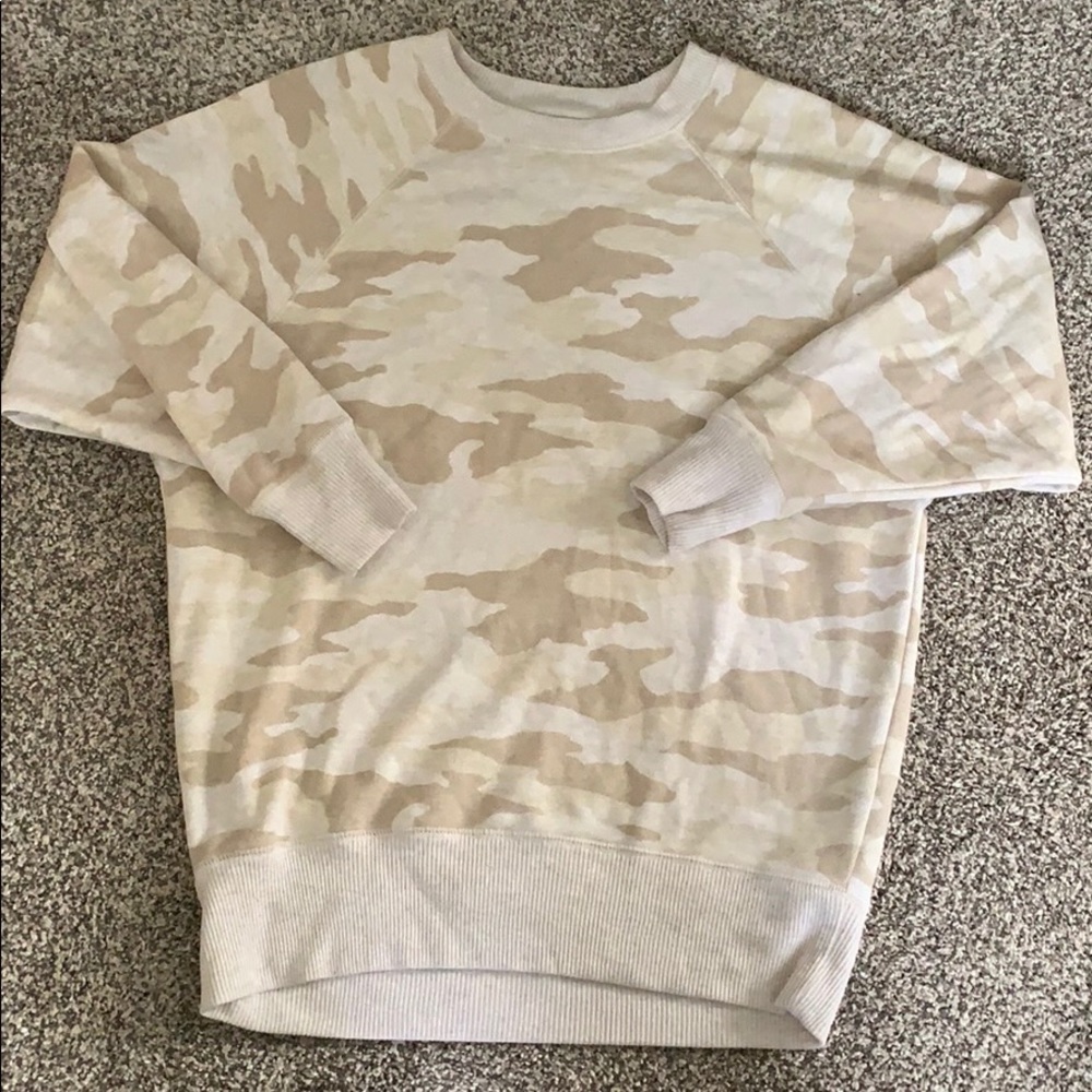Light camp crew neck